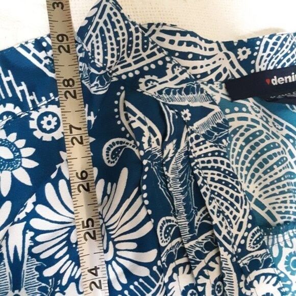 Denim 24/7 Tunic Blue Flower Motif Top Plus size 24W - Picture 8 of 12